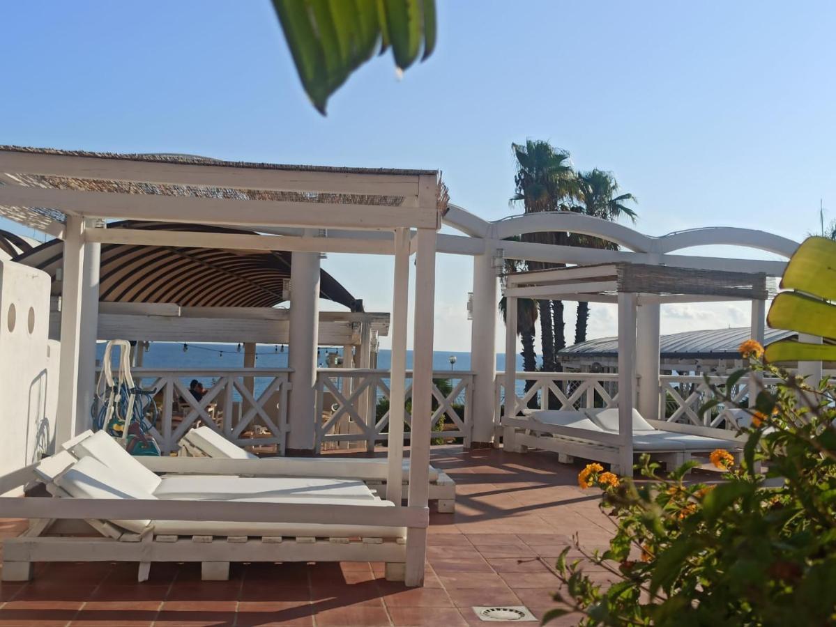 Hotel Residence La Corvetta Monopoli Exterior photo