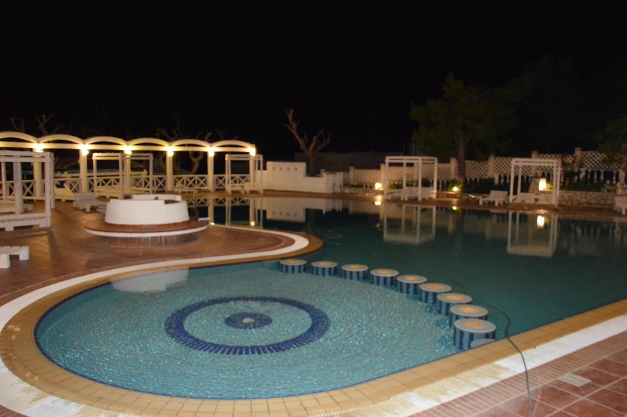 Hotel Residence La Corvetta Monopoli Exterior photo