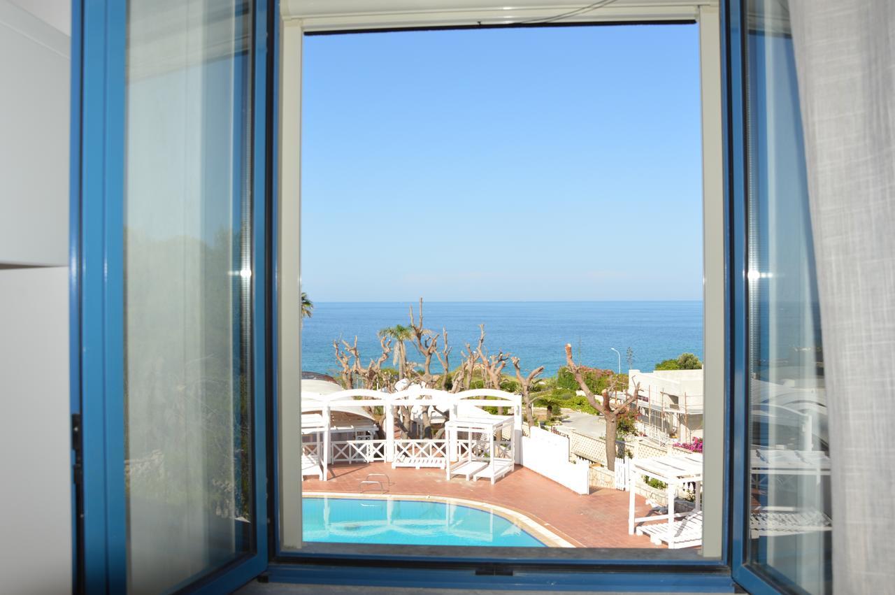 Hotel Residence La Corvetta Monopoli Exterior photo